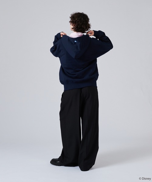 ONCILY（オンシェリー）の「【 Disney / Mickey Mouse 】 HIDDEN LOGO FULL-ZIP HOODIE / 【 ディズニー / ミッキーマウス 】ヒドゥンロゴフルジップフーディ（パーカー・メンズ・ネイビー/ブラック・SMALL/MEDIUM/LARGE）」の14枚目の写真