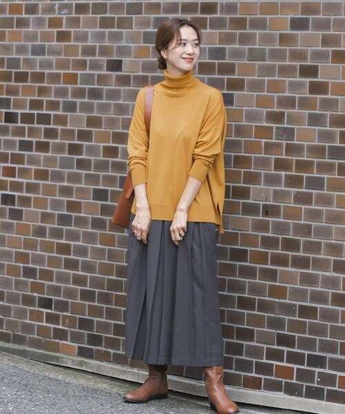 URBAN RESEARCH DOORS(アーバンリサーチドアーズ)の「ウォッシャブルウールタートルワイドプルオーバー(ニット/セーター・レディース・ブラック/イエロー/モカ/グリーン・MEDIUM)」の15枚目の写真