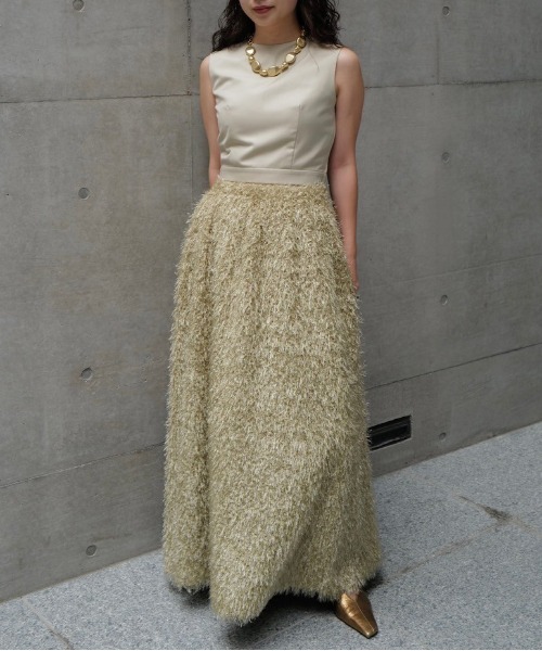 Ameri(アメリ)の「UND FLUFFY SET DRESS(ワンピース・レディース・ブラック/ベージュ・MEDIUM/SMALL)」の2枚目の写真