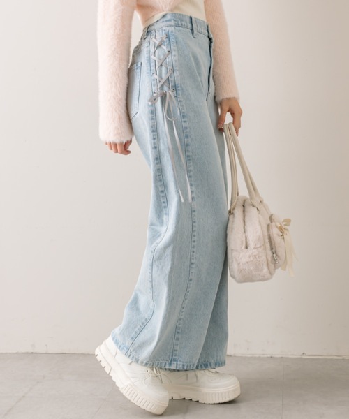 OLIVE des OLIVE（オリーブデオリーブ）の「【SMサイズ展開】サイドレースアップデニムパンツ（その他パンツ・レディース・ブラック/サックスブルー・MEDIUM/SMALL）」の4枚目の写真