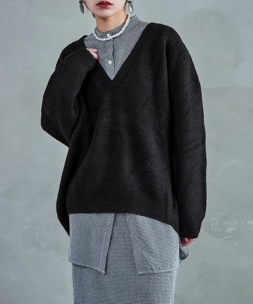 Fashion Letter(ファッションレター)の「【M-5L】深めVネック ニットプルオーバー(ニット/セーター・レディース・ブラック/ライトグレー・4L~5L/LL~3L/M~L)」の7枚目の写真