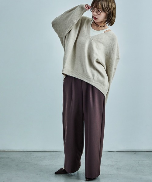Fashion Letter(ファッションレター)の「【M-5L】深めVネック ニットプルオーバー(ニット/セーター・レディース・ブラック/ライトグレー・4L~5L/LL~3L/M~L)」の17枚目の写真