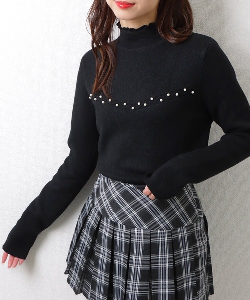 Lace Ladies(レースレディース)の「裏起毛 パール付き メロウ フリル リブ ニット プルオーバー(ニット/セーター・レディース・アイボリー/グレイッシュベージュ/ブラック/ホワイト・FREE)」の1枚目の写真