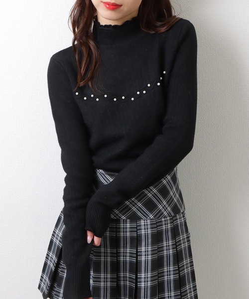Lace Ladies(レースレディース)の「裏起毛 パール付き メロウ フリル リブ ニット プルオーバー(ニット/セーター・レディース・アイボリー/グレイッシュベージュ/ブラック/ホワイト・FREE)」の5枚目の写真
