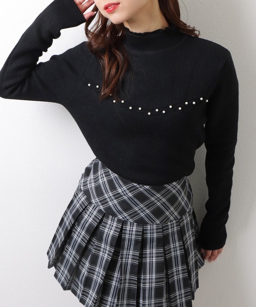 Lace Ladies(レースレディース)の「裏起毛 パール付き メロウ フリル リブ ニット プルオーバー(ニット/セーター・レディース・アイボリー/グレイッシュベージュ/ブラック/ホワイト・FREE)」の6枚目の写真