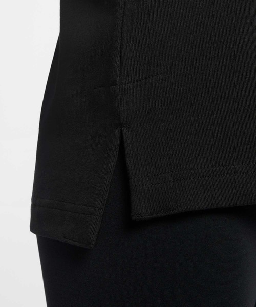 NIKE（ナイキ）の「ナイキ スポーツウェア エッセンシャル ウィメンズ オーバーサイズド ロングスリーブ ポロ / Nike Sportswear Essential Women's Oversized Long-Sleeve Polo FZ5814-010 Black（ポロシャツ・レディース・ブラック・2XL/L/M/S/XL/XS）」の5枚目の写真