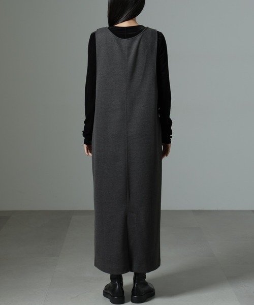 NANO universe（ナノユニバース）の「前後2wayクルーネックストレートラインジャンスカ（ジャンパースカート・レディース・グレー/ベージュ/チャコール・FREE）」の9枚目の写真