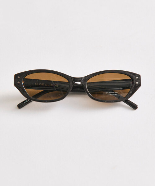 OLIVE des OLIVE（オリーブデオリーブ）の「フォックス型サングラス（メガネ・レディース・ダークブラウン・FREE）」の11枚目の写真
