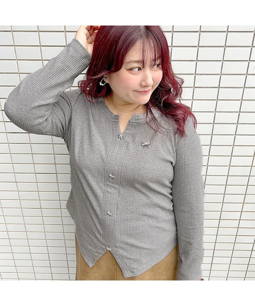 GOLDJAPAN(ゴールドジャパン)の「リボンチャーム付きリブニット【大きいサイズ対応】(ニット/セーター・レディース・ブラック/グレー・LL/3L/4L/5L)」の7枚目の写真
