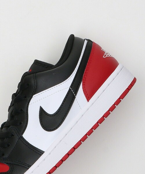 NIKE(ナイキ)の「<NIKE> AIR JORDAN 1 LOW 553558-161/スニーカー(スニーカー・メンズ・レッド・28cm/27.5cm/27cm/26.5cm/26cm)」の6枚目の写真