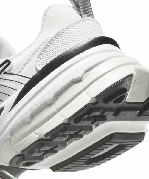 セール】ナイキ V2K ラン ウィメンズシューズ / Nike V2K Run Women's