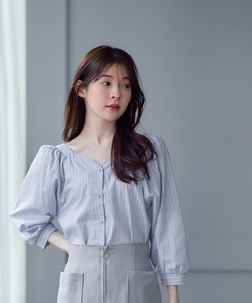12Twelve Agenda（トゥエルブ　アジェンダ）の「ラメストライプ前後2wayブラウス（シャツ/ブラウス・レディース・サックスブルー/オフホワイト/イエロー・M）」の11枚目の写真