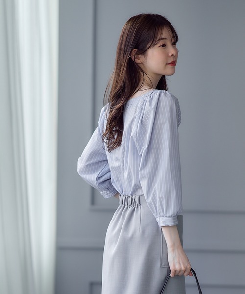 12Twelve Agenda（トゥエルブ　アジェンダ）の「ラメストライプ前後2wayブラウス（シャツ/ブラウス・レディース・サックスブルー/オフホワイト/イエロー・M）」の13枚目の写真
