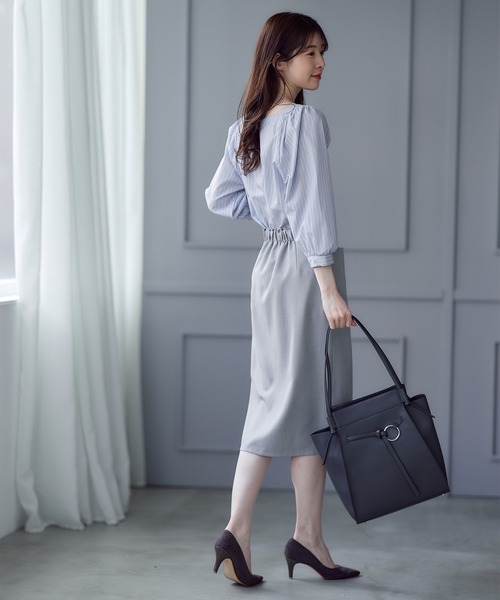 12Twelve Agenda（トゥエルブ　アジェンダ）の「ラメストライプ前後2wayブラウス（シャツ/ブラウス・レディース・サックスブルー/オフホワイト/イエロー・M）」の17枚目の写真