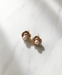 スクリューメタルパールモチーフピアス