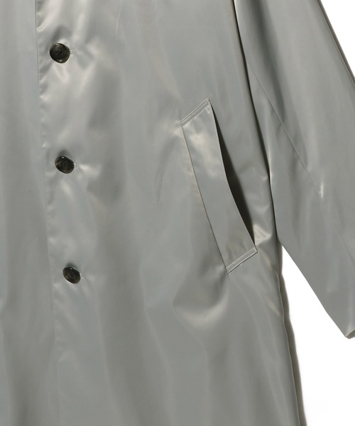 ESTNATION（エストネーション）の「ESTNATION / シャイニーサテン バルマカーンコート（ステンカラーコート・メンズ・ライトグレー/ネイビー・LARGE/MEDIUM）」の9枚目の写真