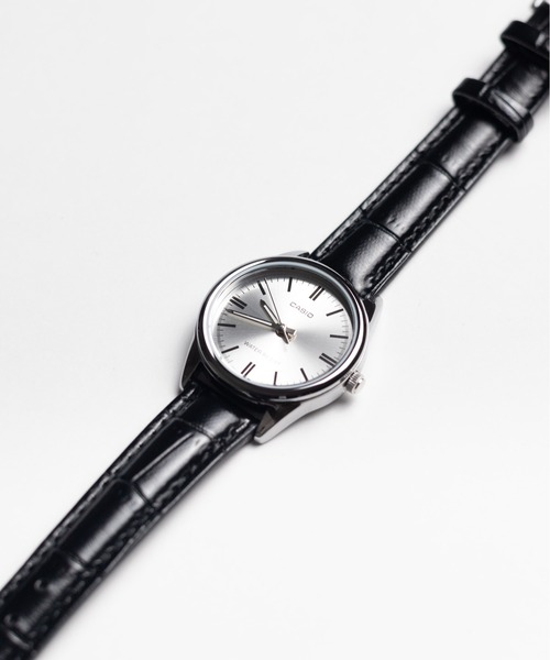CASIO(カシオ)の「"CASIO(カシオ)"アナログ ラウンド シルバー レザー 腕時計(アナログ腕時計・レディース・ブラック/ブルー/シルバー/シルバー系その他/ホワイト/ホワイト系その他/ブラック系その他・FREE)」の14枚目の写真