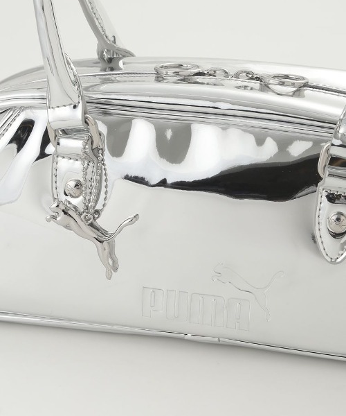 PUMA(プーマ)の「【emmi×PUMA】WIDE BOSTON METALLIC BAG(ショルダーバッグ・レディース・シルバー・FREE)」の14枚目の写真