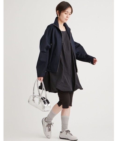 PUMA(プーマ)の「【emmi×PUMA】WIDE BOSTON METALLIC BAG(ショルダーバッグ・レディース・シルバー・FREE)」の17枚目の写真