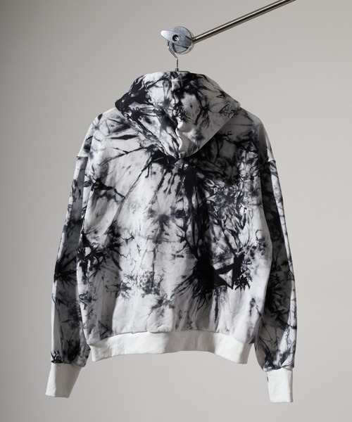 REGIEVO(レジエボ)の「Zipper design pullover hoodie / ファスナーデザイン プルオーバーパーカー フーディー unisex(パーカー・メンズ・ブラック/ホワイト・M/L)」の7枚目の写真