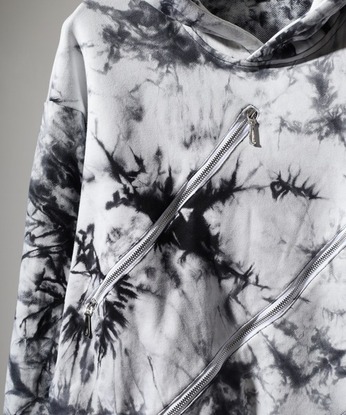 REGIEVO(レジエボ)の「Zipper design pullover hoodie / ファスナーデザイン プルオーバーパーカー フーディー unisex(パーカー・メンズ・ブラック/ホワイト・M/L)」の4枚目の写真