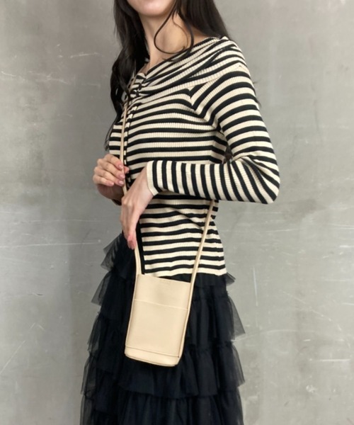 tolene(トレネ)の「タテ型 ミニショルダー スマホショルダー モバイルミニバッグ(ショルダーバッグ・レディース・ホワイト/レッド/ベージュ/ブラック/シルバー・ONE SIZE)」の22枚目の写真
