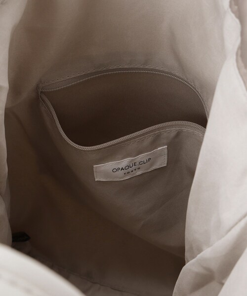 OPAQUE.CLIP（オペークドットクリップ）の「【A4サイズ対応】フロントポケットデザインナップザック（バックパック/リュック・レディース・ナチュラル/ブラック・00）」の11枚目の写真