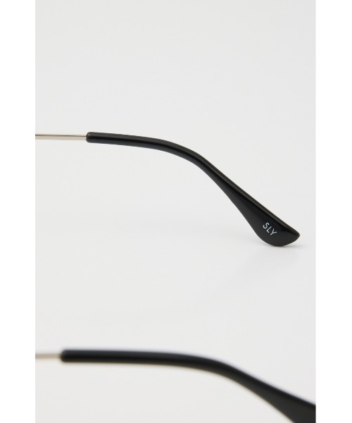 SLY（スライ）の「METAL FLAME SQUARE EYEWEAR メタルフレーム スクエア アイウェア（メガネ・レディース・ブラック/クリア・FREE）」の11枚目の写真