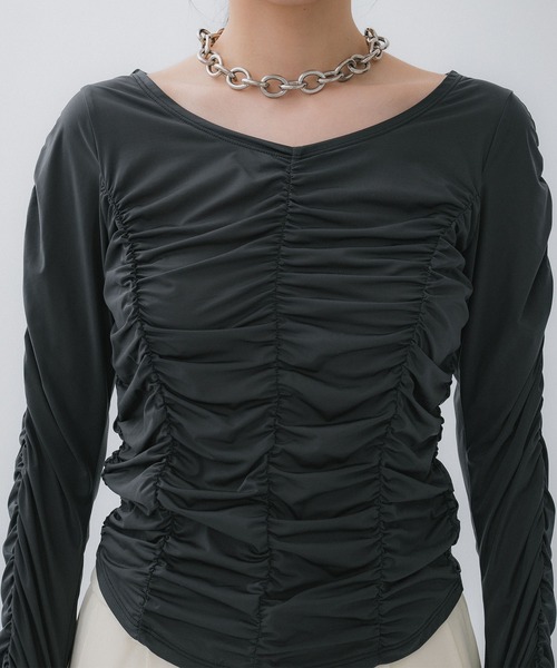 STUDIOUS(ステュディオス)の「【STUDIOUS/ステュディオス】Gathered Skin Top/ギャザースキントップス(Tシャツ/カットソー・レディース・ベージュ/ダークグレー・FREE)」の9枚目の写真