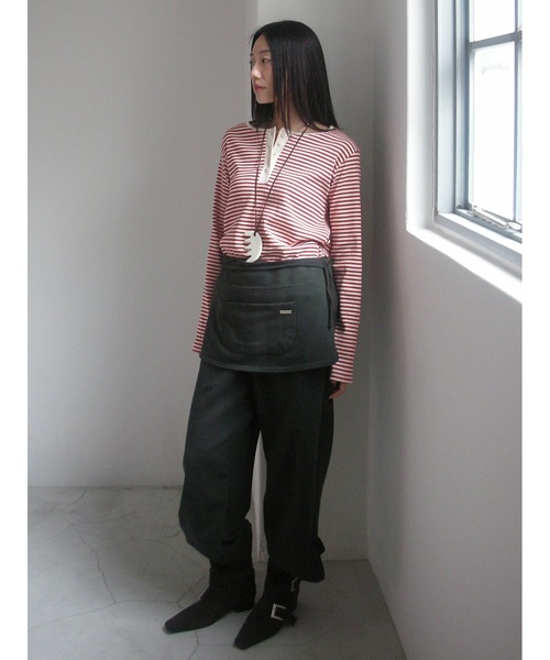 Didot.showroom(ディドット ショールーム)の「レイヤーエプロンSETジョガーパンツ(スウェットパンツ・レディース・チャコール/アイボリー/グレー・FREE)」の3枚目の写真