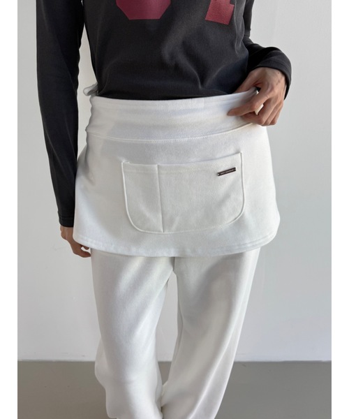 Didot.showroom(ディドット ショールーム)の「レイヤーエプロンSETジョガーパンツ(スウェットパンツ・レディース・チャコール/アイボリー/グレー・FREE)」の13枚目の写真