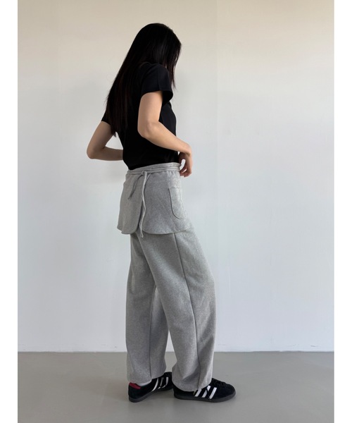 Didot.showroom(ディドット ショールーム)の「レイヤーエプロンSETジョガーパンツ(スウェットパンツ・レディース・チャコール/アイボリー/グレー・FREE)」の22枚目の写真