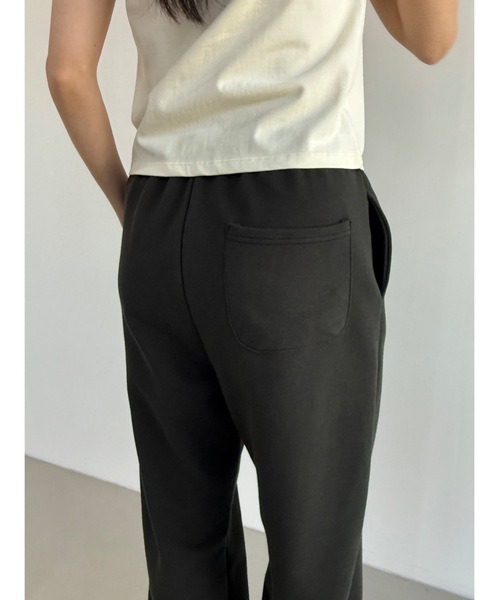 Didot.showroom(ディドット ショールーム)の「レイヤーエプロンSETジョガーパンツ(スウェットパンツ・レディース・チャコール/アイボリー/グレー・FREE)」の7枚目の写真
