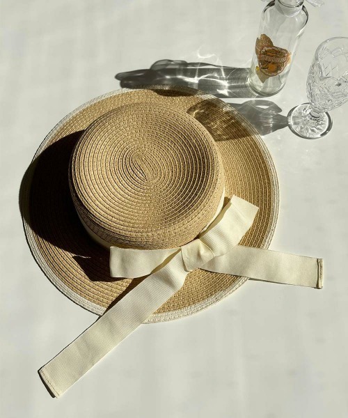 an another angelus（アンアナザーアンジェラス）の「配色ブリムグログランリボンキャノチェ（ハット・レディース・ベージュ/ベージュ×ブラック・FREE）」の2枚目の写真