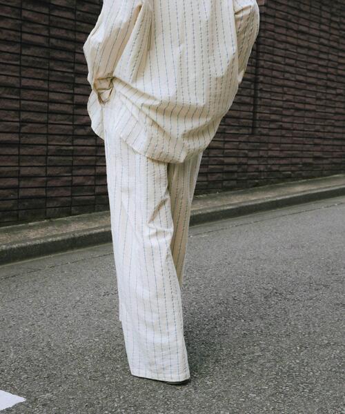 URBAN RESEARCH（アーバンリサーチ）の「new basic　インドコットンサッカーストライプパンツ（その他パンツ・レディース・ライトベージュ/レッド・FREE）」の3枚目の写真