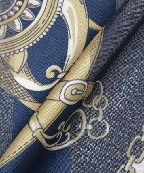 UNTITLED（アンタイトル）の「【手洗い／88cm正方形】シアー素材チェーン柄スカーフ（バンダナ/スカーフ・レディース・ライトイエロー系5/ピンク系1・99）」の4枚目の写真