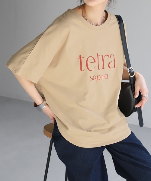 HUG.U(ハグユー)の「ロゴTシャツ(Tシャツ/カットソー・レディース・ホワイト/クリーム/ブラック/ライトブルー/ブラック系その他/ホワイト系その他・FREE)」の5枚目の写真