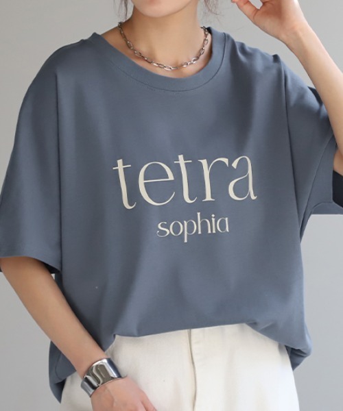 HUG.U(ハグユー)の「ロゴTシャツ(Tシャツ/カットソー・レディース・ホワイト/クリーム/ブラック/ライトブルー/ブラック系その他/ホワイト系その他・FREE)」の9枚目の写真
