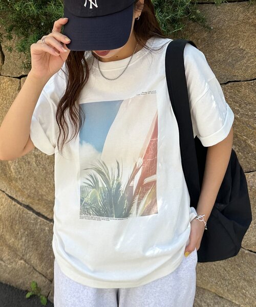 DISCOAT(ディスコート)の「【WEB限定】ボタニカルアソートフォトTシャツ(Tシャツ/カットソー・レディース・ホワイト系その他3/ホワイト系その他/ホワイト系その他2・FREE)」の7枚目の写真