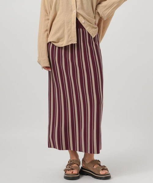 BAYFLOW（ベイフロー）の「縦長ラインですっきり]サマーニットタイトスカート（スカート・レディース・ブラック/ブラック系その他/ボルドー・SMALL/MEDIUM）」の3枚目の写真