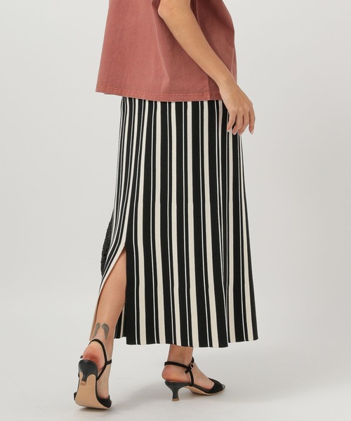 BAYFLOW（ベイフロー）の「縦長ラインですっきり]サマーニットタイトスカート（スカート・レディース・ブラック/ブラック系その他/ボルドー・SMALL/MEDIUM）」の15枚目の写真