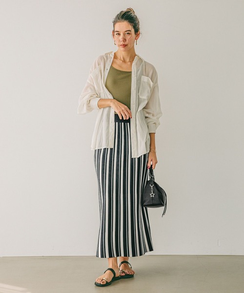 BAYFLOW（ベイフロー）の「縦長ラインですっきり]サマーニットタイトスカート（スカート・レディース・ブラック/ブラック系その他/ボルドー・SMALL/MEDIUM）」の4枚目の写真