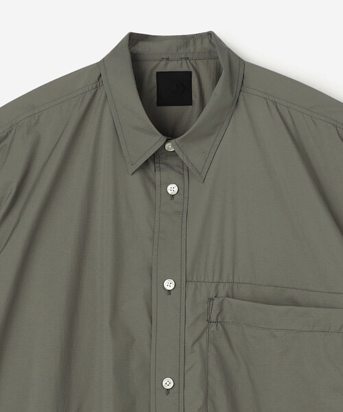 DAIWA PIER39（ダイワピア39）の「DAIWA PIER39 | TECH TRAVEL SHIRT MEN（シャツ/ブラウス・メンズ・チャコール/グレー系その他・S/L/M）」の9枚目の写真