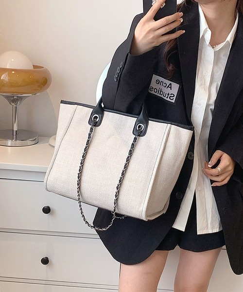 Jasmine Grandiflorum(ジャスミングランディフローラム)の「【Jasmine】チェーントートバッグ(トートバッグ・レディース・ブラック/ブルー/グレー・FREE)」の5枚目の写真