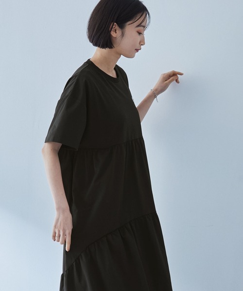 PENNEYS（ぺニーズ）の「<速乾>PENNEYS/ペニーズ 別注 THE FOX ロゴ ワンポイントワッペン刺繍 ティアード切り替え半袖ワンピース（ワンピース・レディース・ネイビー/ブラック系/レッド/ブラック/オフホワイト・FREE）」の10枚目の写真