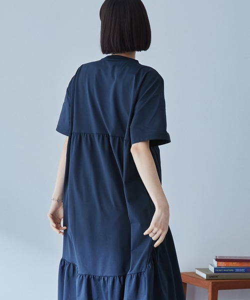 PENNEYS（ぺニーズ）の「<速乾>PENNEYS/ペニーズ 別注 THE FOX ロゴ ワンポイントワッペン刺繍 ティアード切り替え半袖ワンピース（ワンピース・レディース・ネイビー/ブラック系/レッド/ブラック/オフホワイト・FREE）」の20枚目の写真