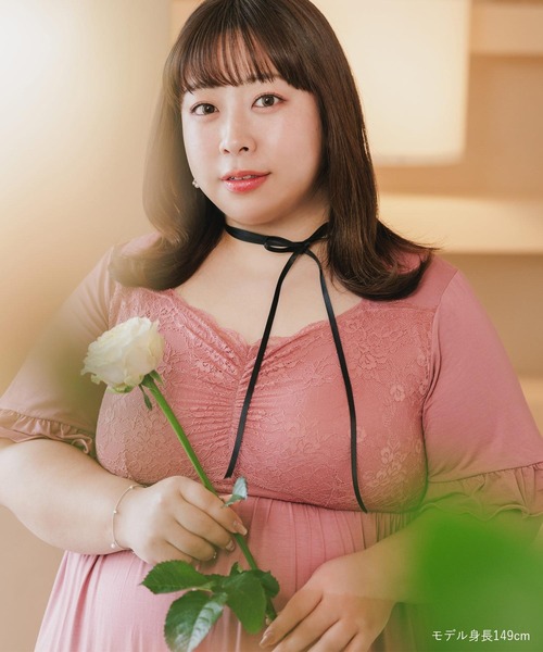fran de lingerie(フランデランジェリー)の「餅田コシヒカリさんとコラボ ナイトブラ付きルームウェア「LuNight(ルナイト)」ナイトブラ付きノースリーブロングワンピース(ルームウェア/パジャマ・レディース・セージグリーン/ブラック/ピンク系その他/ラベンダー/ネイビー・3L/L/LL/M)」の7枚目の写真