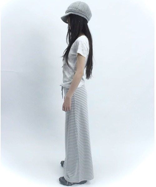 .KOM(ドットコム)の「A'GEM/9 × .kom 『.KOM/ドットケーオーエム』 /ヘンリーネックカットソー(Tシャツ/カットソー・レディース・チャコールグレー/アイボリー・FREE)」の11枚目の写真