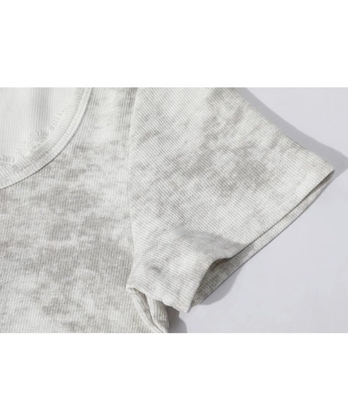 .KOM(ドットコム)の「A'GEM/9 × .kom 『.KOM/ドットケーオーエム』 /ヘンリーネックカットソー(Tシャツ/カットソー・レディース・チャコールグレー/アイボリー・FREE)」の22枚目の写真