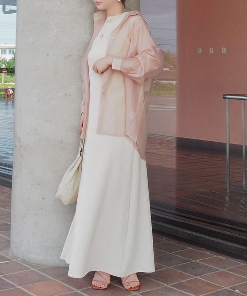 LAULEN(ローレン)の「back slit satin like sheer shirt /サテン調 シアー バックコンシャス シャツ(シャツ/ブラウス・レディース・イエロー/ピンク/ベージュ・FREE)」の12枚目の写真